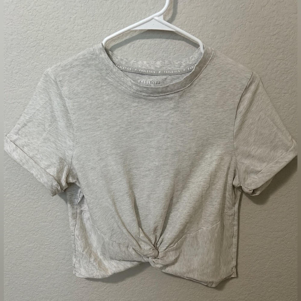 Fabletics Light Gray Knot-Front Crop Top